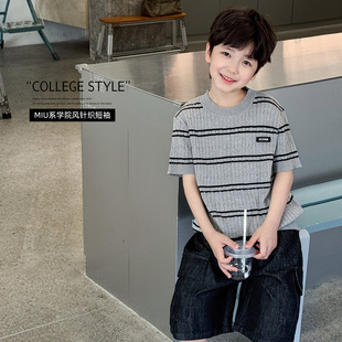 童酷2026男童夏款 学院风字母贴标中大童毛衣T恤圆领条纹儿童短袖