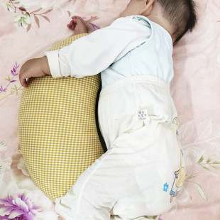 纯棉纱布宝宝安抚枕吸汗透气多功能月牙枕婴儿抱睡枕柔软亲肤腰枕