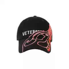 Cgyyds Carefully Selects High-End Quality Red Flame Embroidered Baseball Caps, Duckbill Caps, Same Style as Kanye, Unisex