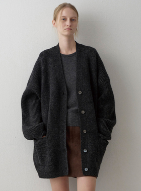 Facade pattern羊毛毛衣女秋冬极简风宽松显瘦V领开衫保暖针织衫