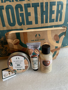 英国the body shop新年礼盒装身体乳套装草莓西柚乳木果滋润保湿