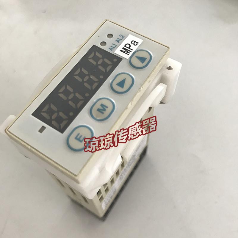 azbil山武温度控制器 NPS1000A-420-1