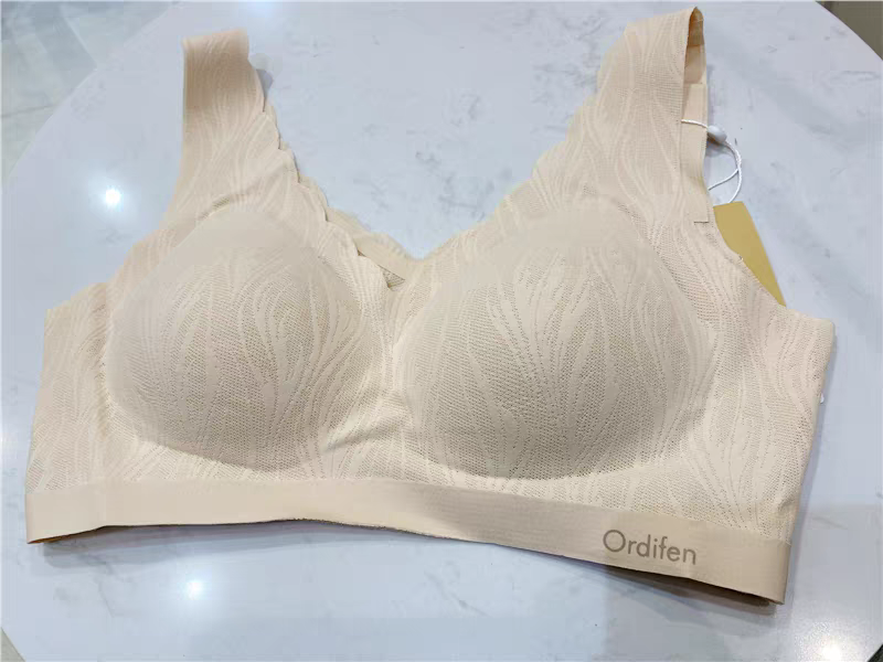 欧迪芬OB5601女无钢圈美背文胸无痕舒适透气运动内衣瑜伽吊牌299