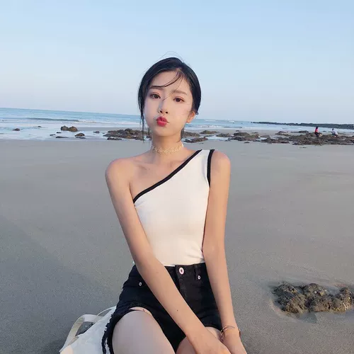 Белая короткая сексуальная майка топ без рукавов, эффект подтяжки, для маленькой груди, облегающий крой