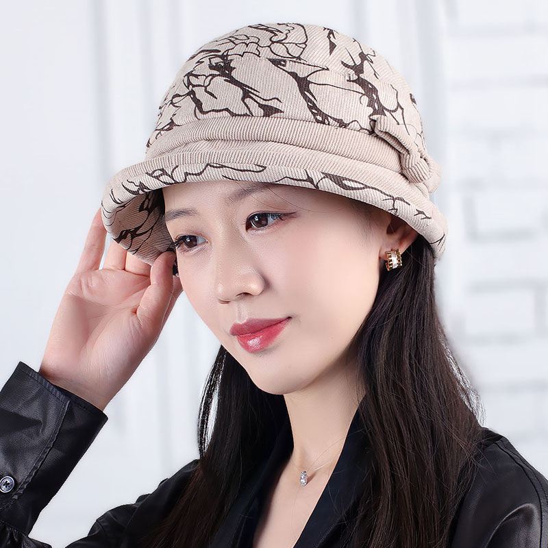 秋冬上新条绒卷边圆平顶渔夫帽可折叠盆帽中老年妈妈印花休闲礼帽