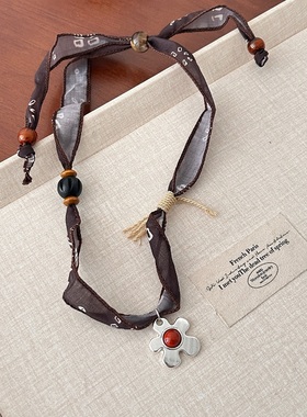 棕色系腰果花朵丝巾项链女