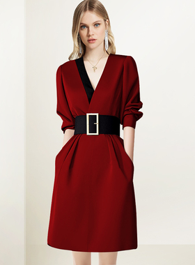 V领红色连衣裙女2025年夏装新款法式复古赫本风收腰显瘦轻奢A字裙