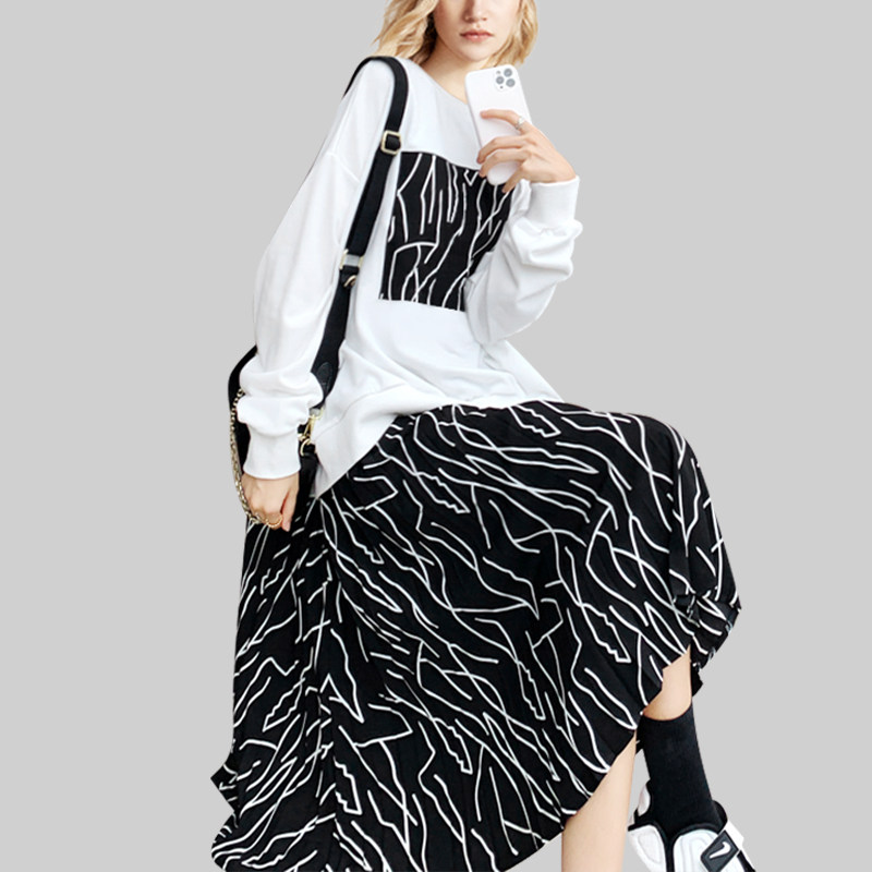 复古显瘦设计感休闲套装女2025年秋冬新款白色T恤印花半裙两件套,女装/女士精品,时尚套装,淘宝优惠券,粉丝福利购,淘宝优惠卷