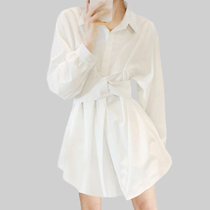 衬衫连衣裙子设计感女2026年春新款设计感小众设计法式收腰小黑裙