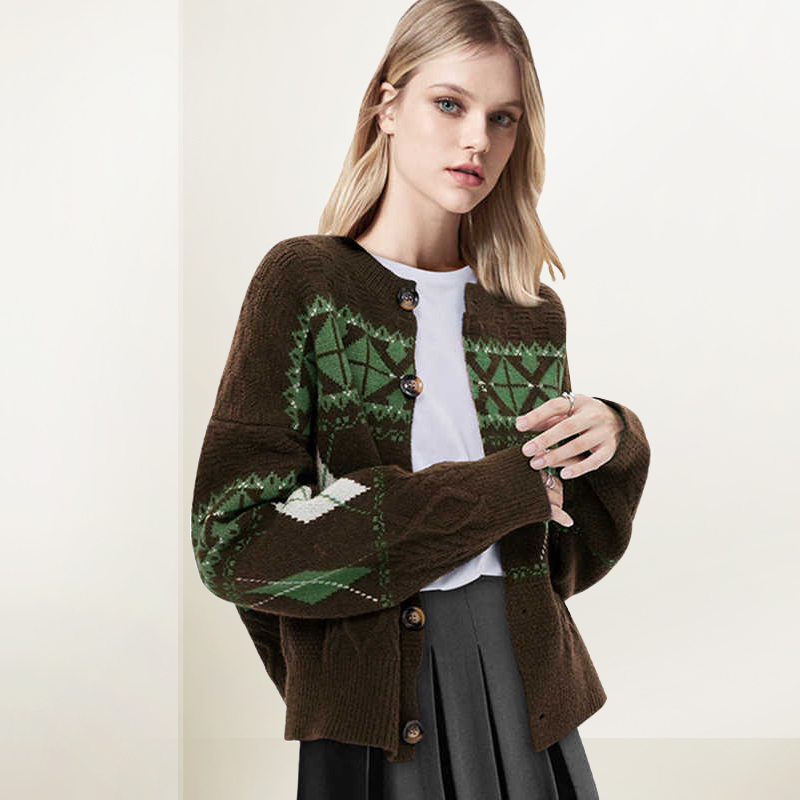 宽松慵懒风针织开衫减龄外套