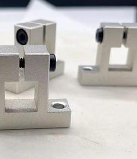 直销底座用支架方孔CLTQBM侧安装支座标准型CLTQAM10/12/15/20/25