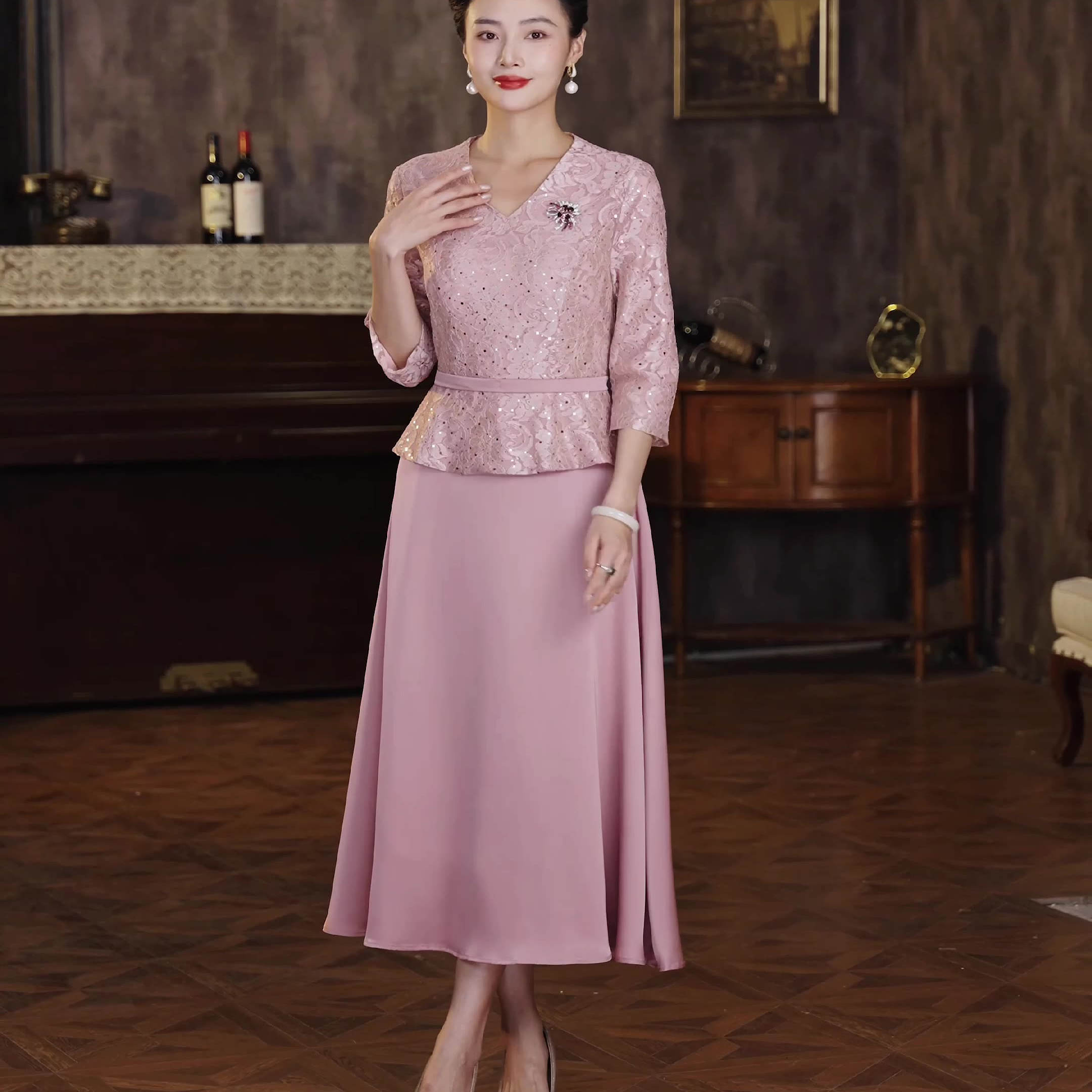 喜妈妈婚宴装高贵2025新款参加婚礼敬酒服平常可穿婆婆喜服