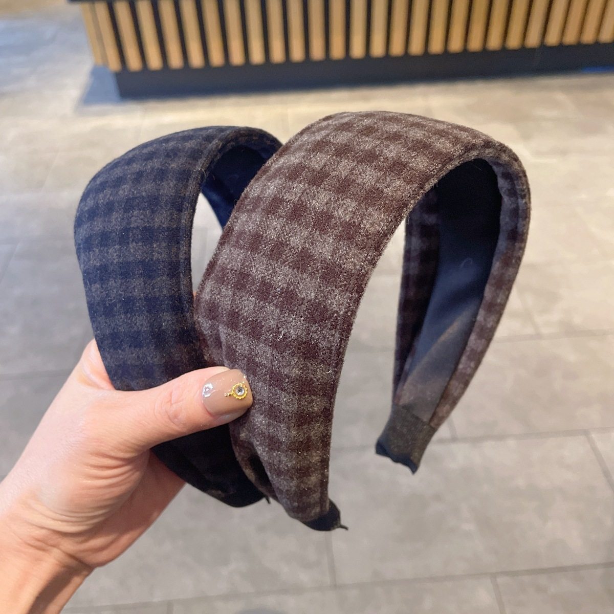 秋冬复古宽边格纹毛呢发箍发捆学院风高颅顶头箍发卡新款发饰