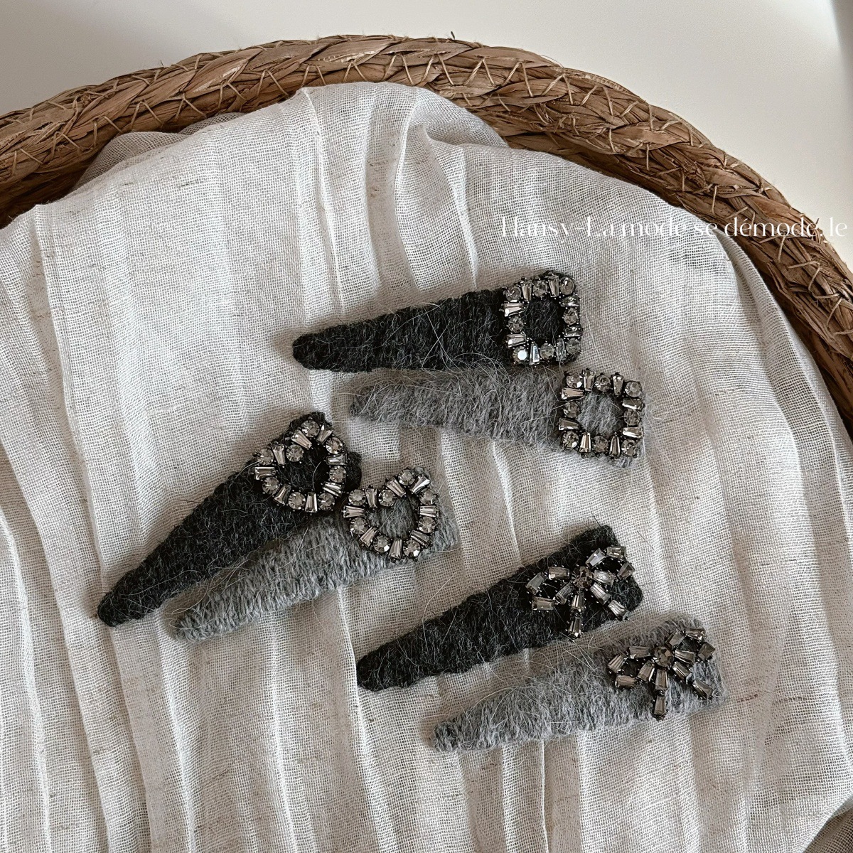 秋冬水钻毛绒发夹女侧边刘海发卡轻奢高级感鸭嘴夹小夹子边夹饰品