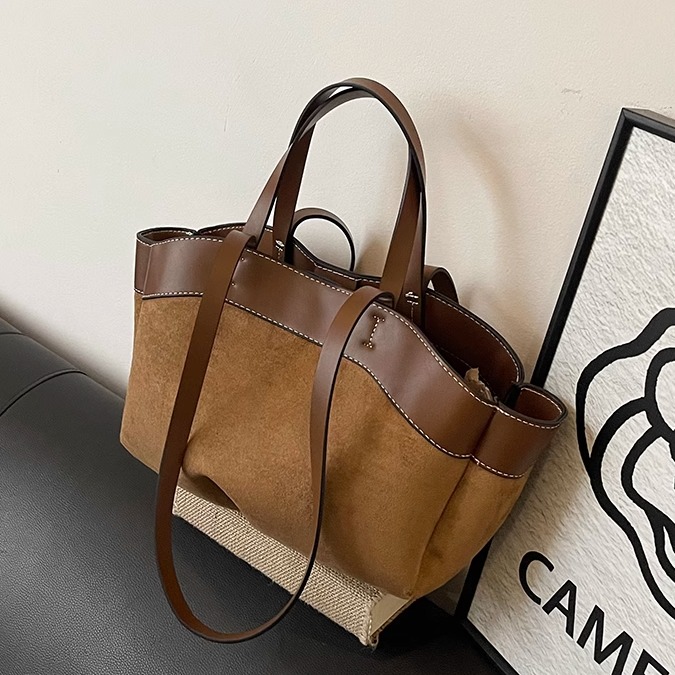 2025新款时尚百搭大容量水桶包