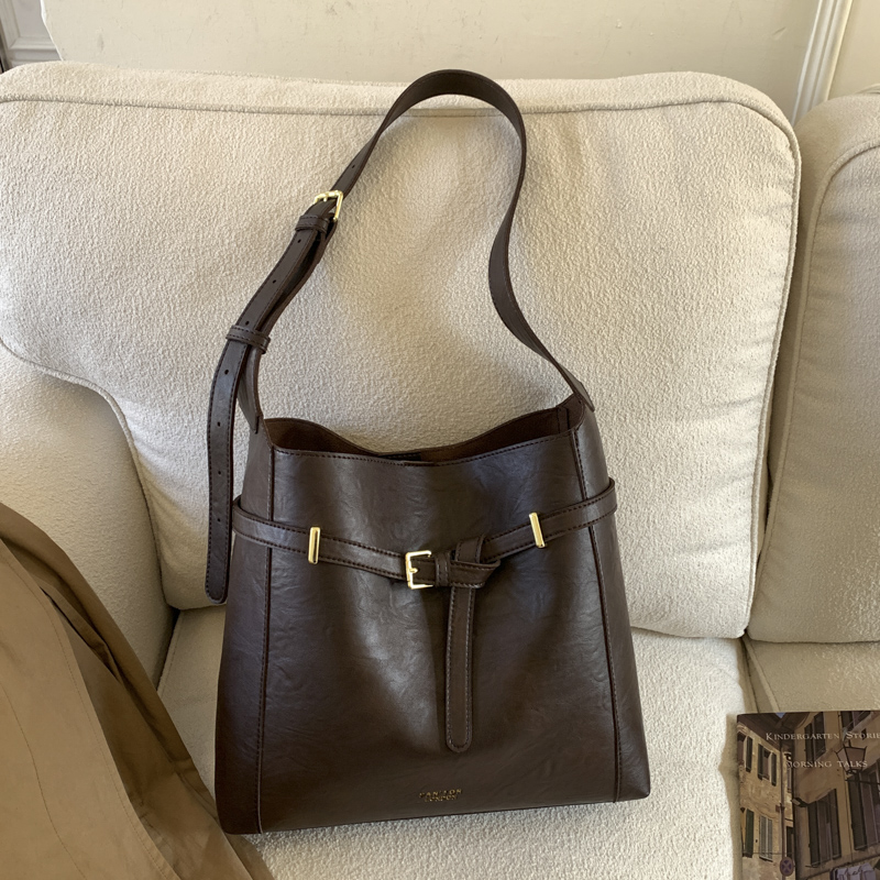 2025新款韩系慵懒风大容量水桶包