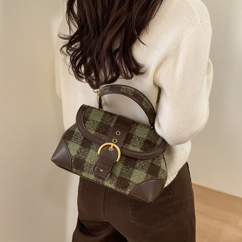 素韵格文艺格子毛呢小方斜挎包