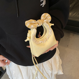 斜挎包 韩版 mini巨好看 小包包蝴蝶结迷你口红包饺子包女2026新款