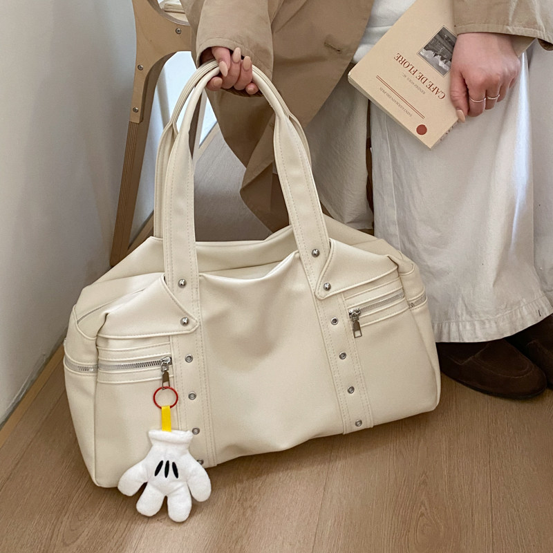 美拉德机车风小众2026新款单肩斜挎大容量通勤托特包短途旅行大包,箱包皮具/热销女包/男包,托特包,淘宝优惠券,粉丝福利购,淘宝优惠卷