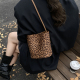 水桶包包女2026秋冬新款 小众女包高级感豹纹单肩包磨砂绒斜挎小包
