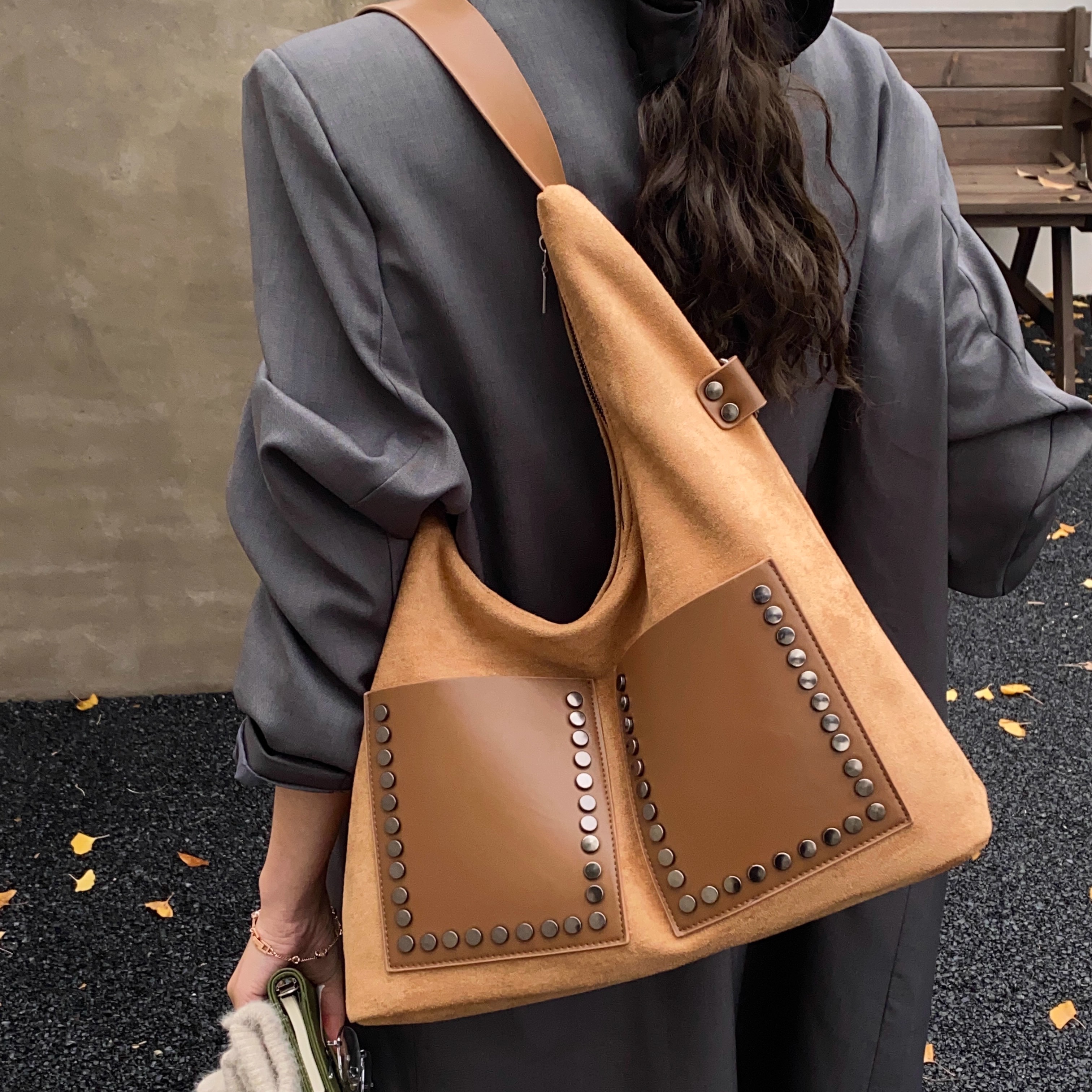 美拉德风复古时尚铆钉托特包女大容量单肩包简约百搭手提包腋下包