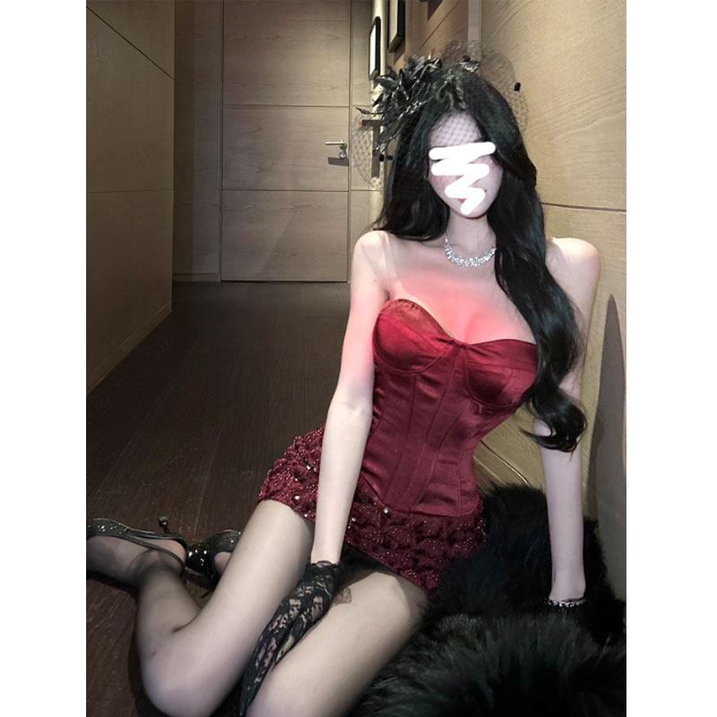 小香风酒红色抹胸连衣裙拼接亮片短裙女新款收腰显瘦辣妹小裙子