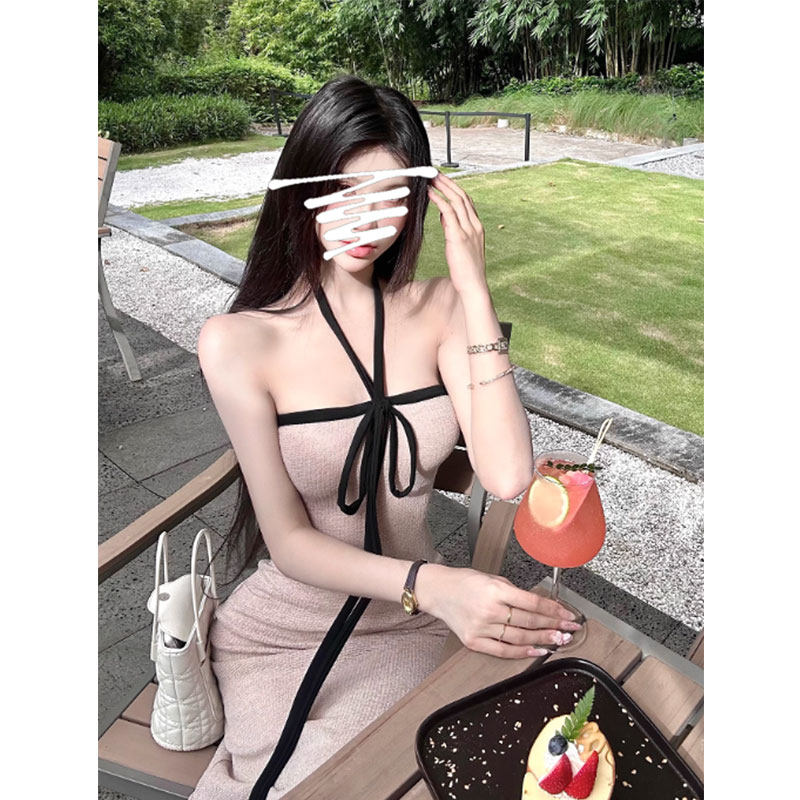 设计感法式白色抹胸连衣裙女夏季2025新款修身显瘦无袖包臀长裙子