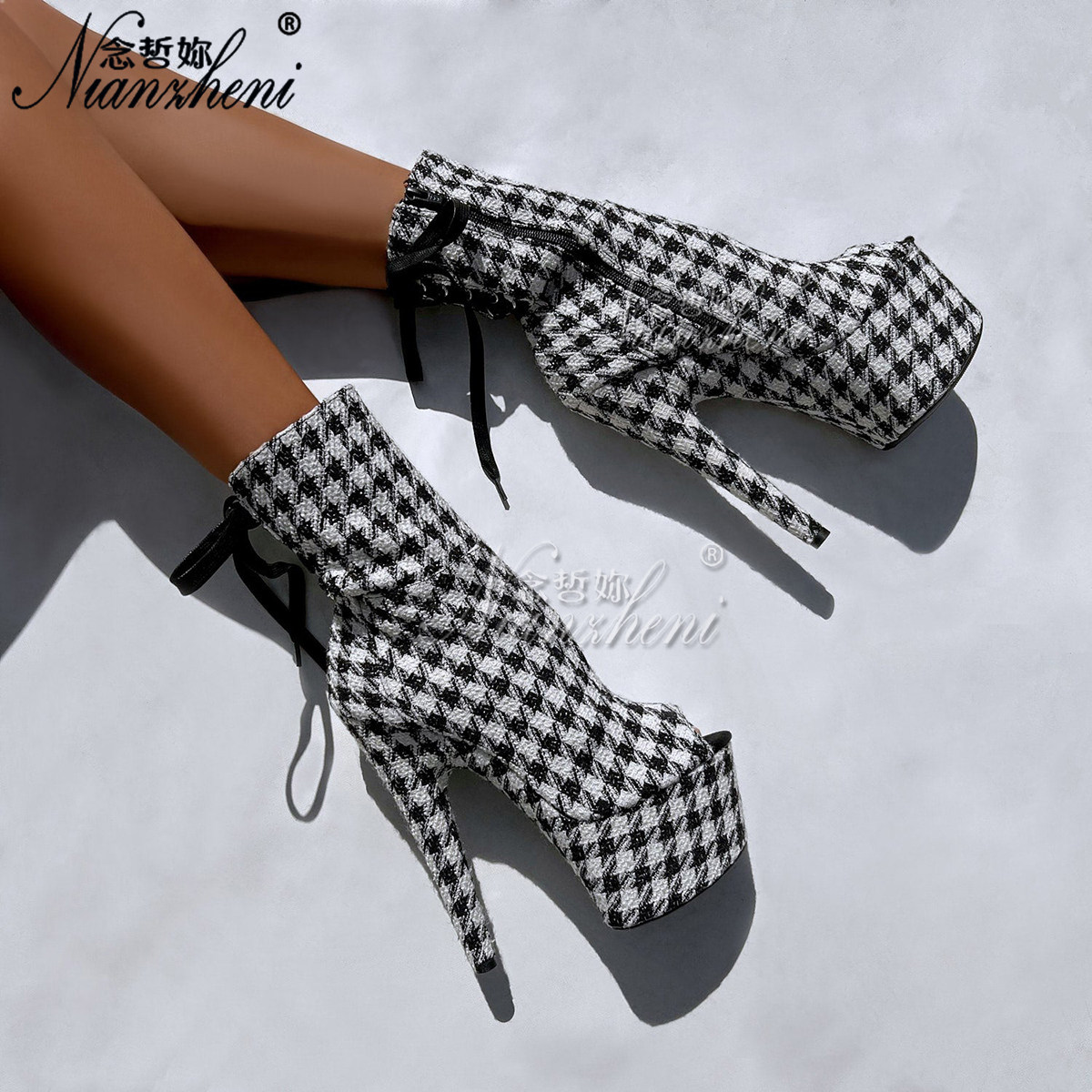 情趣变装伪娘大码低筒短靴17公分高跟鞋超细跟防水台模特走秀演出