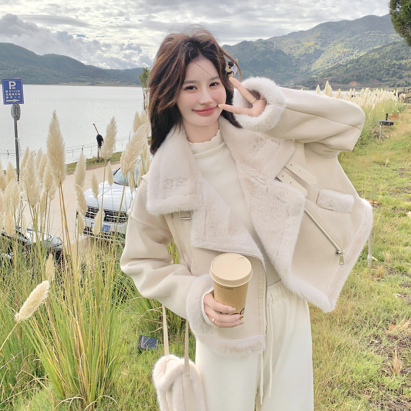 新款图大货皮毛一体送包包275-W757-P225-K328，女装皮草，柒柒家