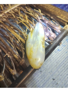 想盘羊脂玉，新疆和田玉籽料把玩盘盘就是一个羊油疙瘩办公室把玩