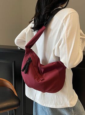 巨好看的红色包包韩系百搭小众饺子包高级感时尚可爱斜挎包网红洋