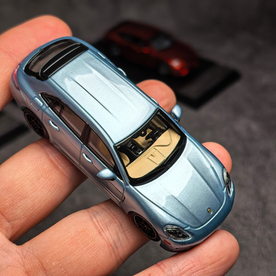 Liberty 64 1:64 保时捷帕拉梅拉Turbo S 猎装旅行版合金汽车模型