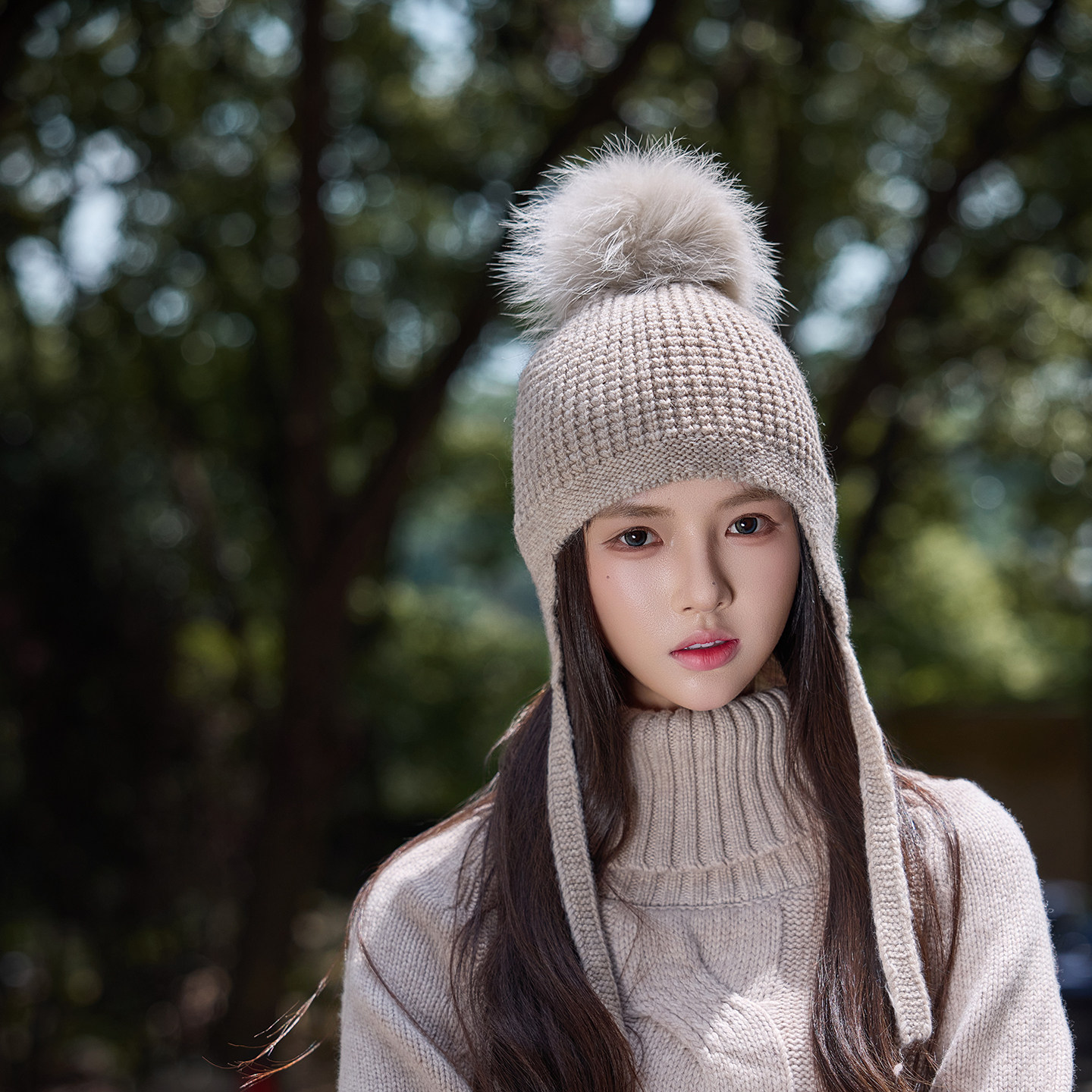 谷兜空间蓬松毛球针织护耳帽女