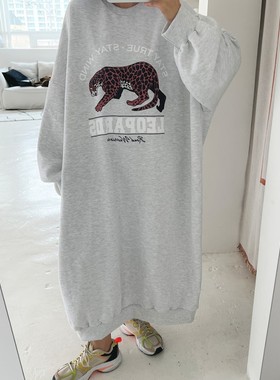 现货韩国东大门春秋季棉豹印花休闲宽松大码卫衣长裙连衣裙麻白色