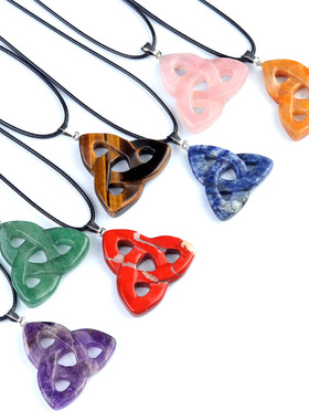 爱尔兰凯尔特结吊坠镂空三角