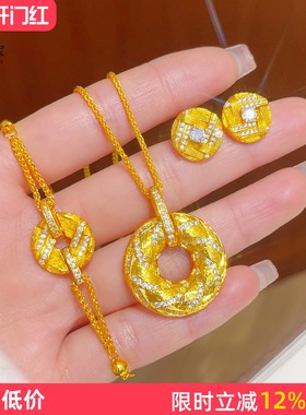 女沙金点钻鎏光织金甜甜圈项链