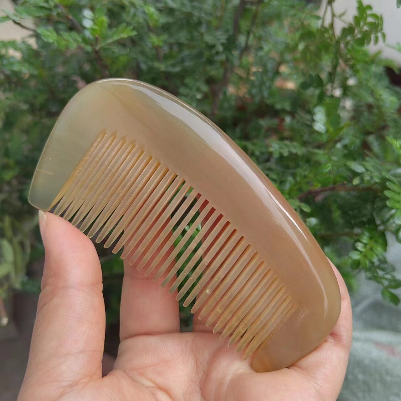 加厚牛角小胖梳绵羊角梳子按美发包包梳刮痧板