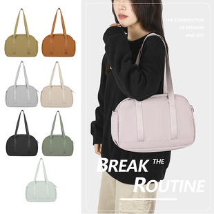 轻便大容量防水单肩腋下包男女款通勤出差旅行上课运动瑜伽妈咪包
