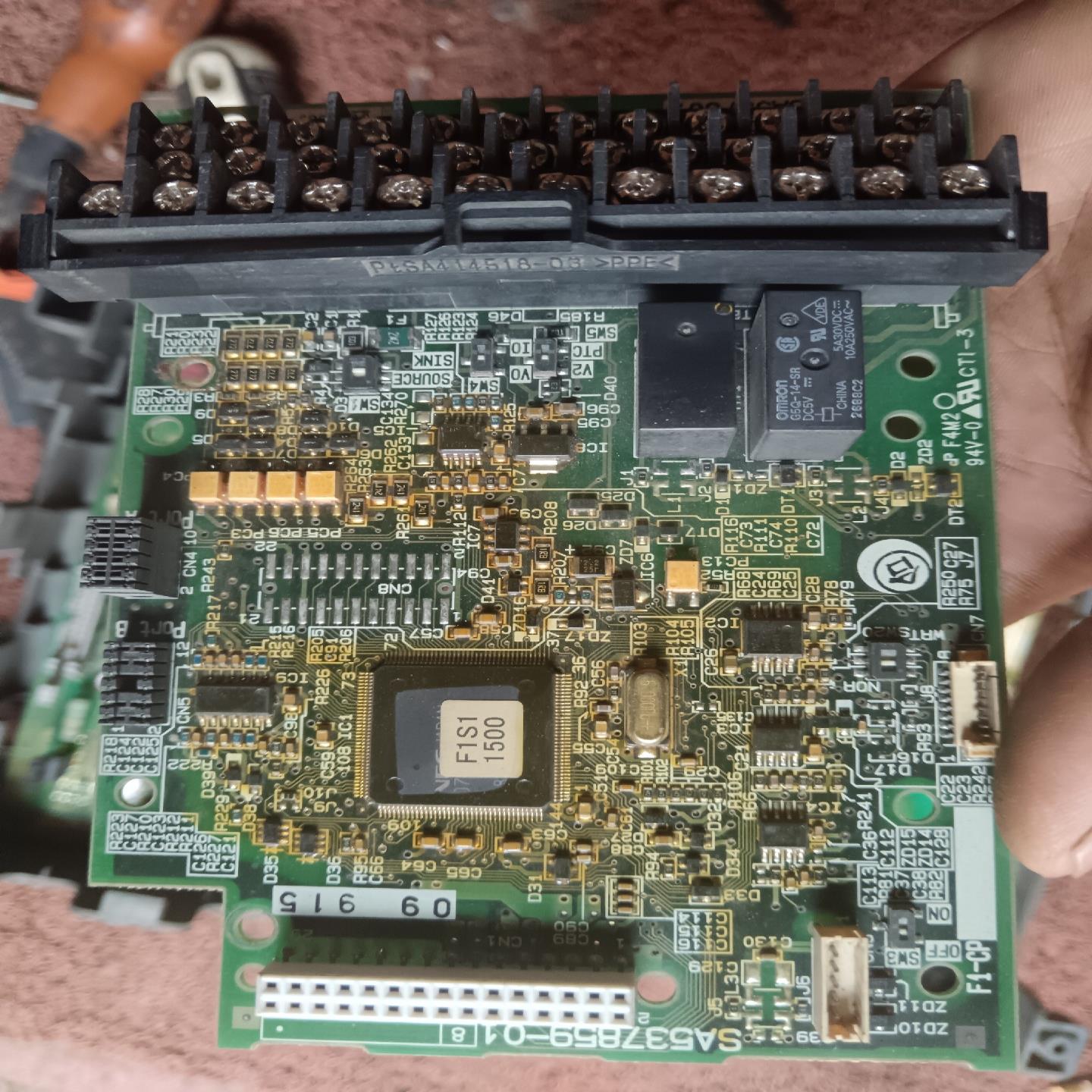 富士F1S变频器FRN55F1S-4C拆机(念奴配件）图片