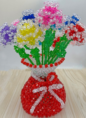 串珠蝴蝶结花瓶配玫瑰花