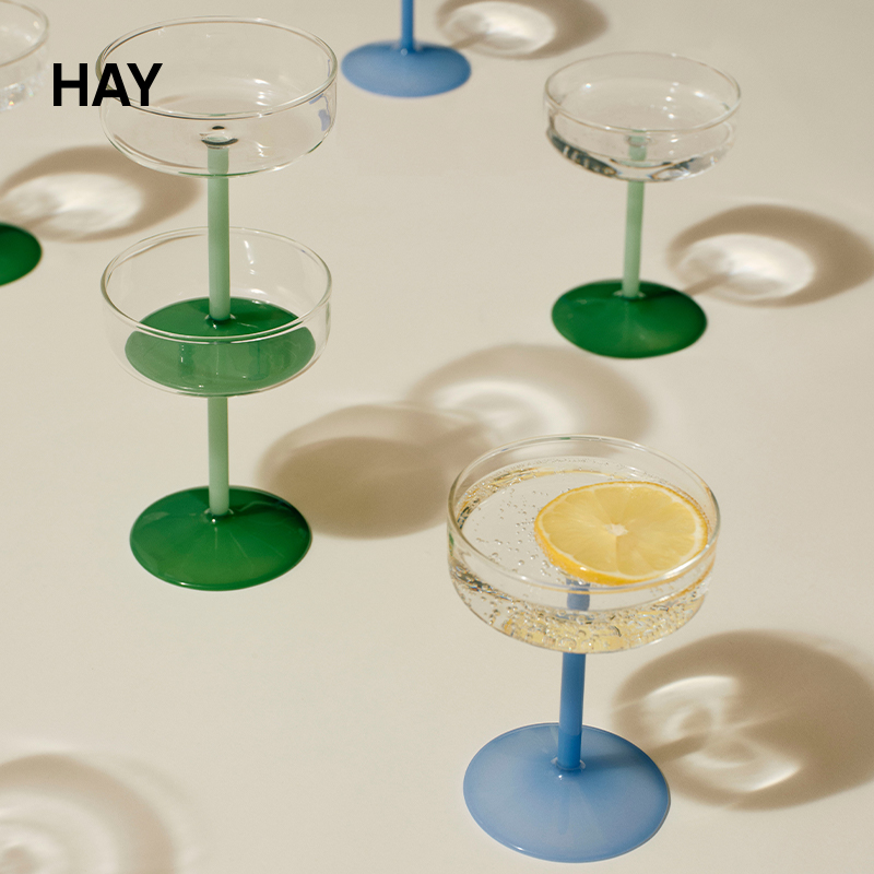 彩色玻璃高脚杯一对红酒杯