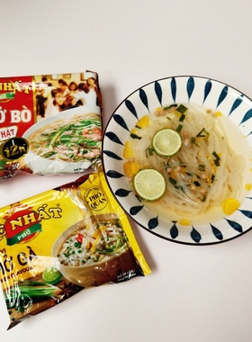 汤也太好喝了!越南河粉pho鸡肉味牛肉柠檬鸡肉汤河粉越南小吃速食