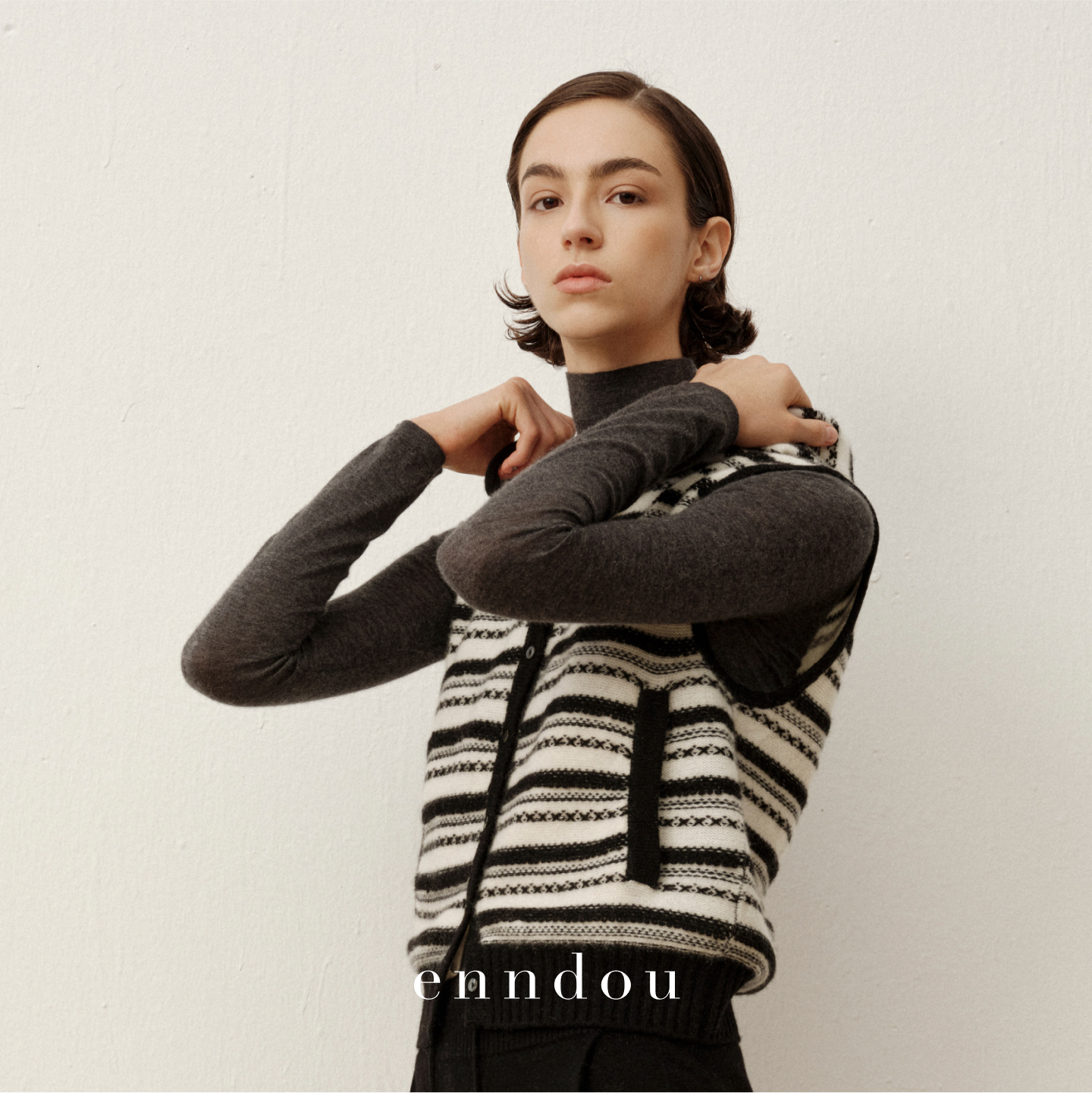 enndou100%羊绒针织连帽马甲