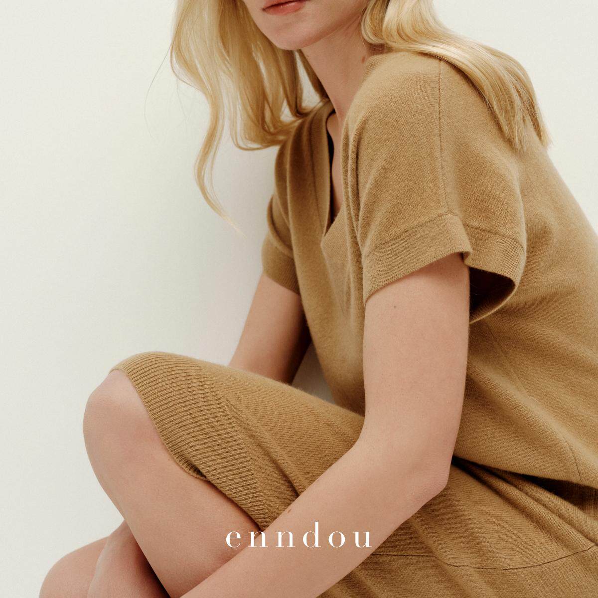 enndou 【福利秒杀 不退换】100%山羊绒双色V领设计感针织连衣裙