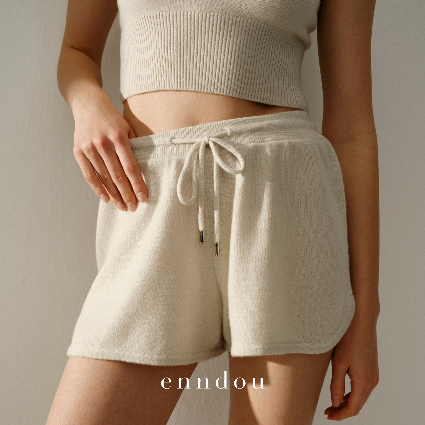 enndou2026春装新款100%纯山羊绒高腰针织短裤显瘦直筒裤休闲裤女