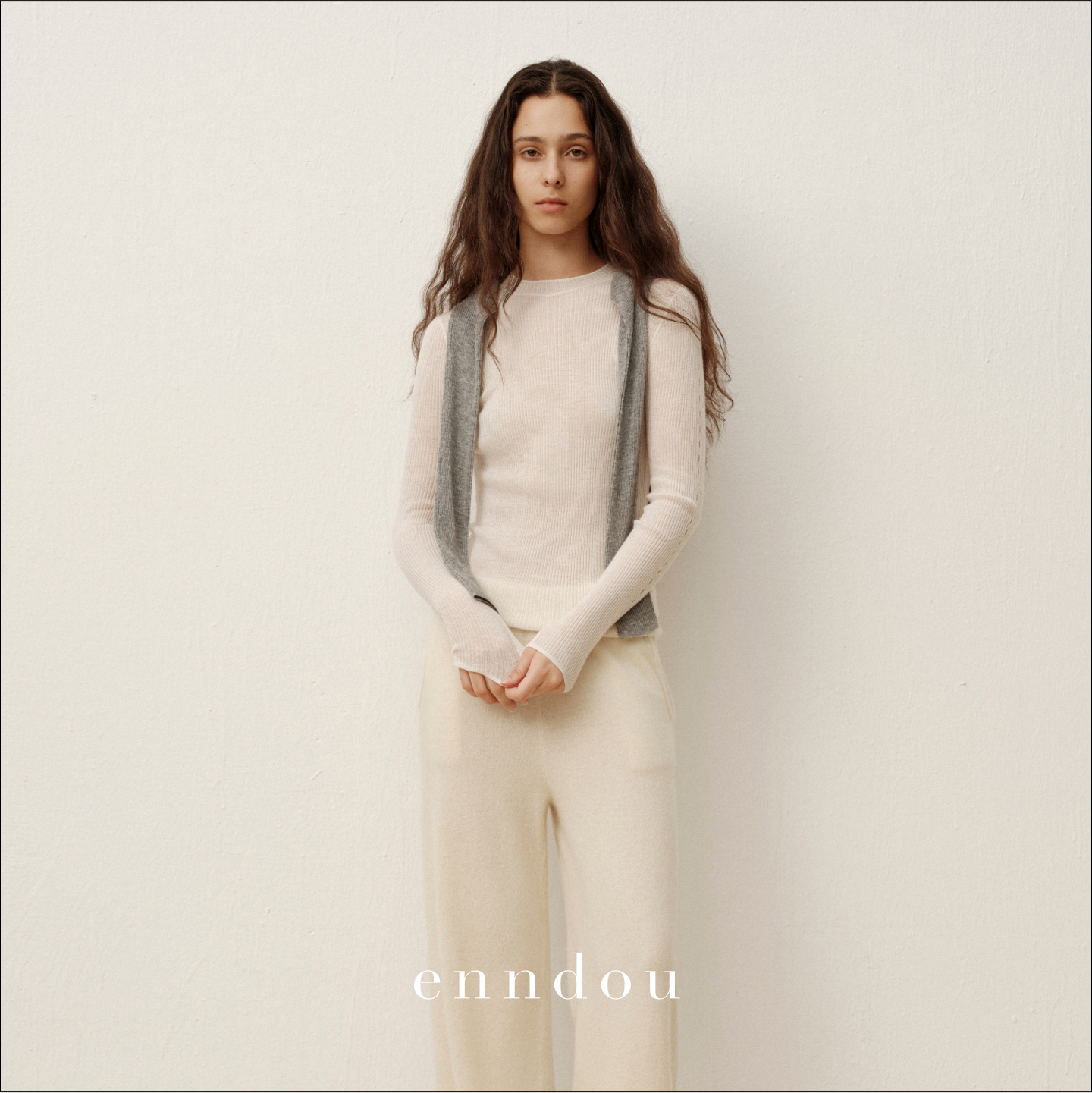 enndou100%纯羊绒镂空针织衫