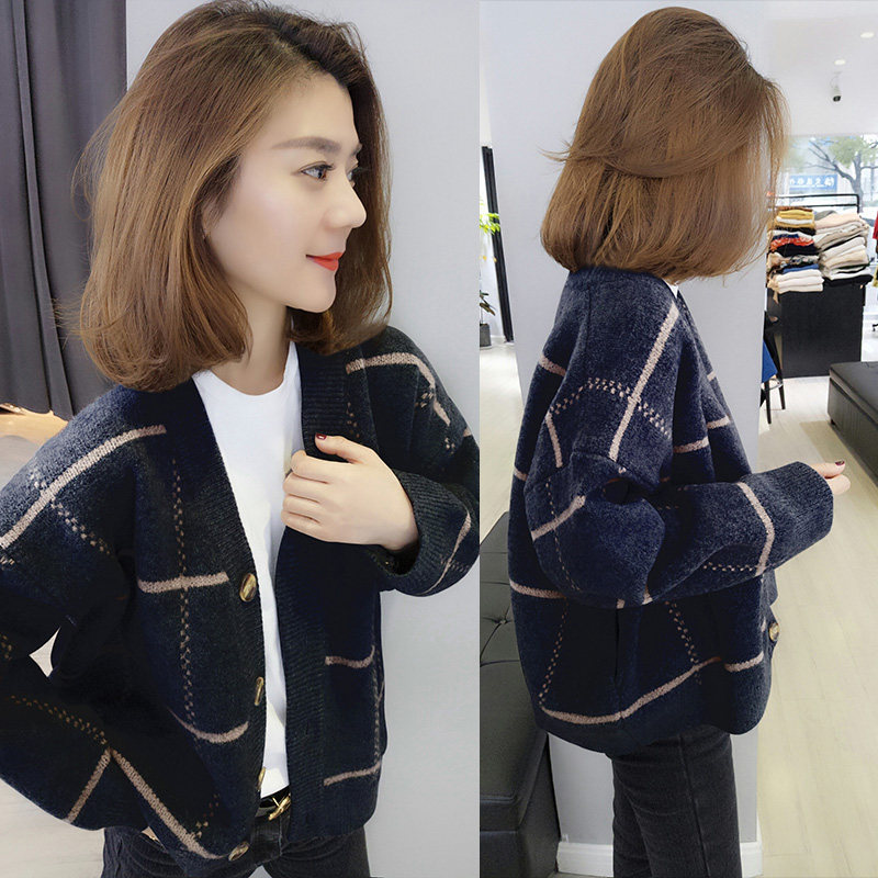 欧洲站秋装2020新款欧货秋冬时尚短款毛衣外套女宽松茧型针织上衣