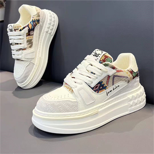 欧洲站男鞋冬季加绒保暖原创设计感学生百搭小白鞋运动鞋面包板鞋