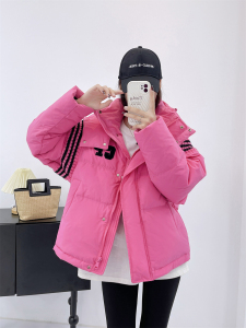 2023年反季羽绒服女中长款连帽加厚宽松珍珠袖CP字母白鸭绒外套冬