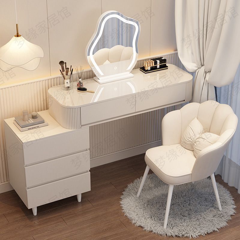 奶油风梳妆台现代简约收